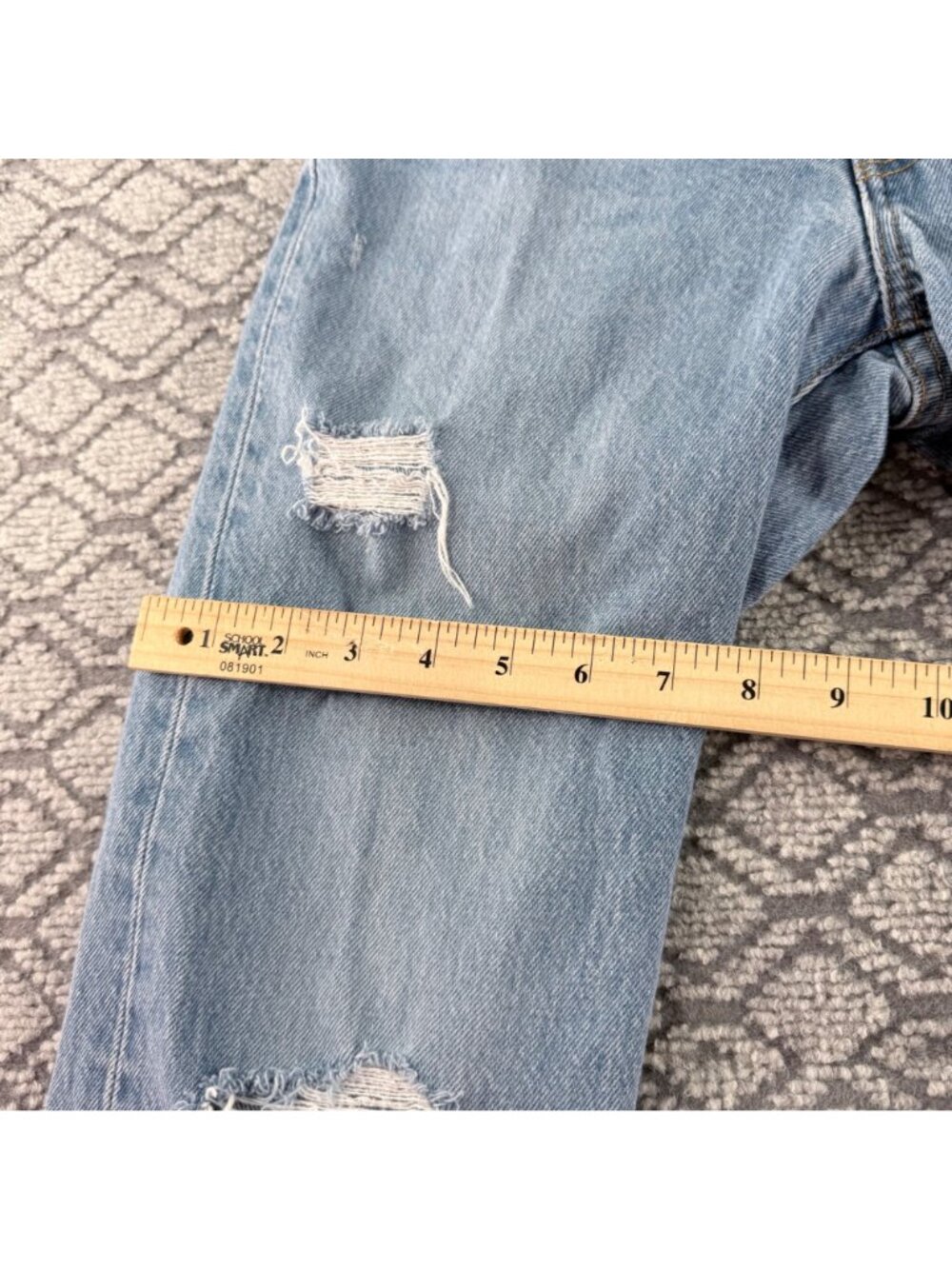 Levi’s 501 Distressed Light Wash Straight Leg Denim Jeans Size W24 L26 - Picture 12 of 16